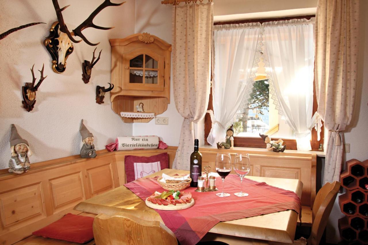 Landhotel Jäger TOP Wildermieming Exteriör bild